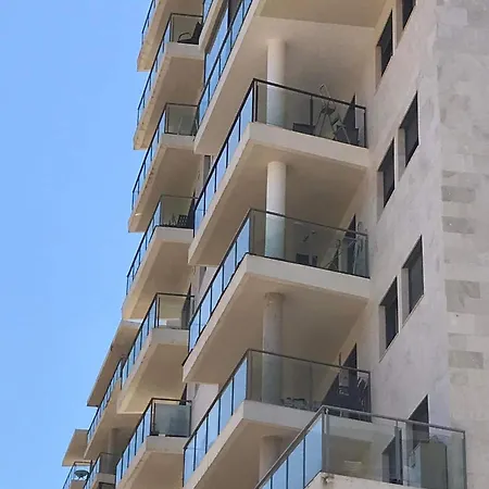 Apartment Luxury 3 Bdr By The Beach *